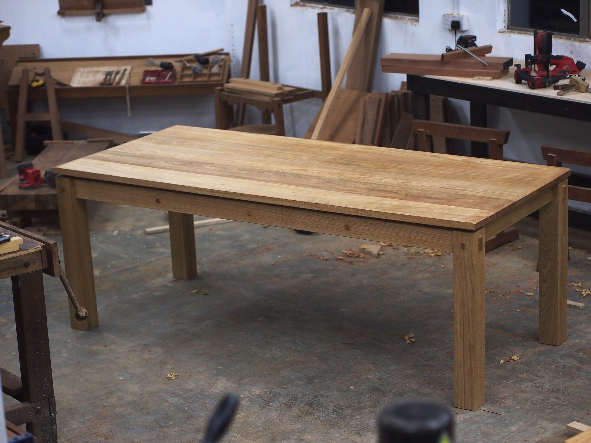 Real wood designer dining table for new homeowners and apartments in KL, Malaysia. Custom size and colour available. Shipping to Singapore available.